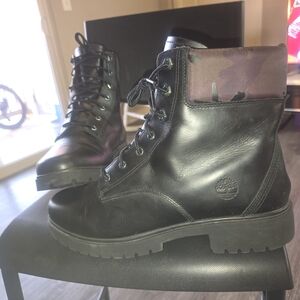 Timberland Black Leather Boots with Camo Detail